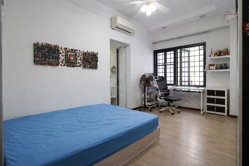131 Serangoon Avenue 3 photo 3