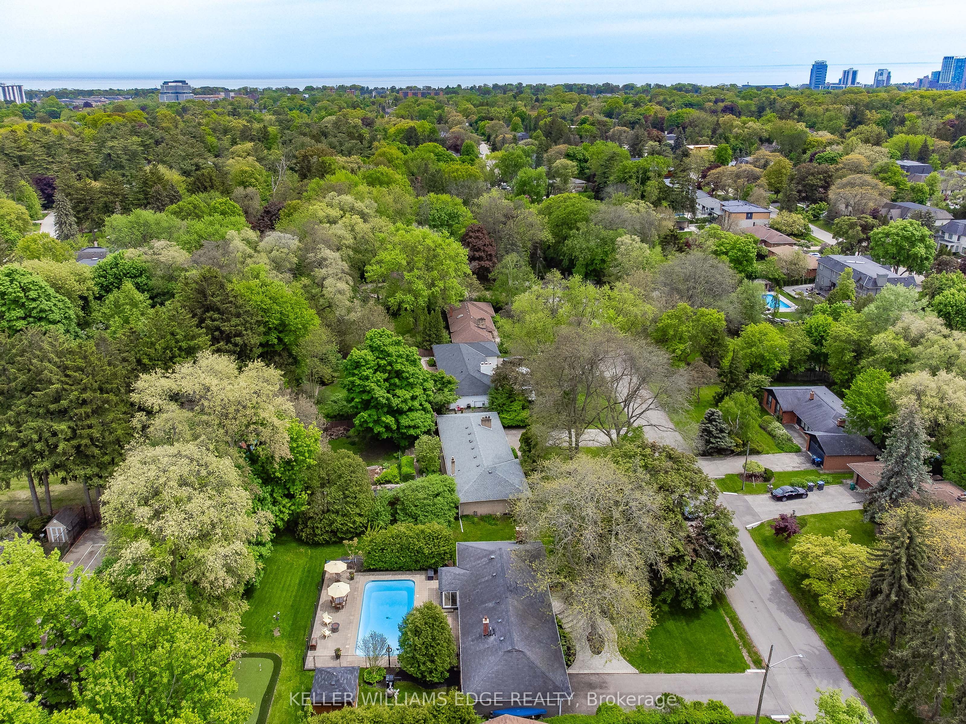 Additional image 3 of 1589 Crediton Parkway, Mississauga, ON, L5G 3X2