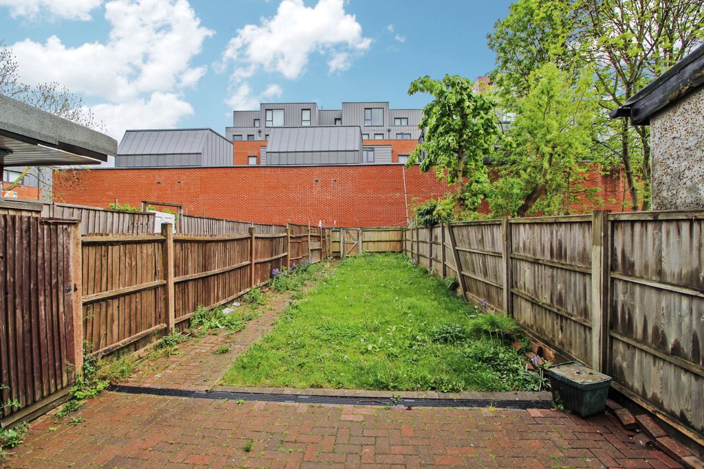 Additional image 11 of 3 bed end terrace house for saleColindale Avenue, Colindale, London NW9