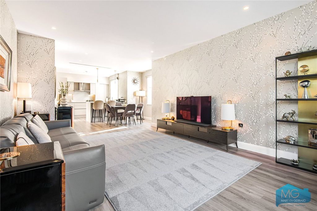 Additional image 12 of 2 bed flat for saleCamlet Way, Barnet EN4