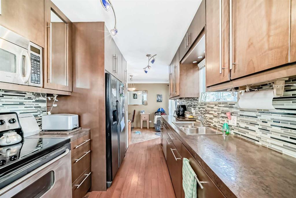 Additional image 4 of 440 36 Avenue NW, Calgary, AB, T2K 0C3