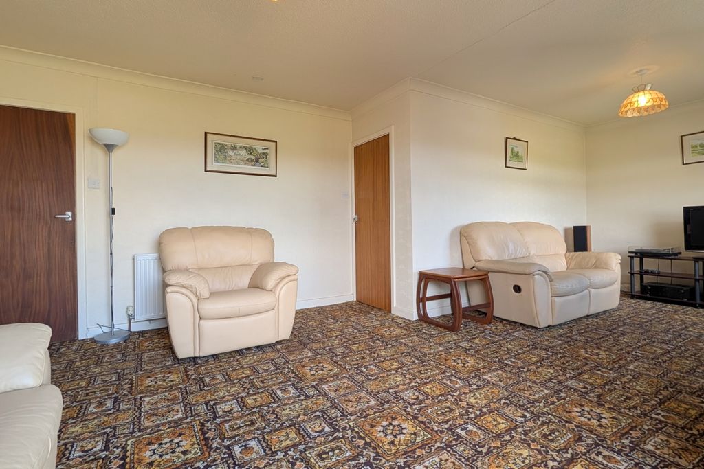 Additional image 4 of 3 bed semi-detached house for saleHealey Wood Crescent, Brighouse, West Yorkshire HD6
