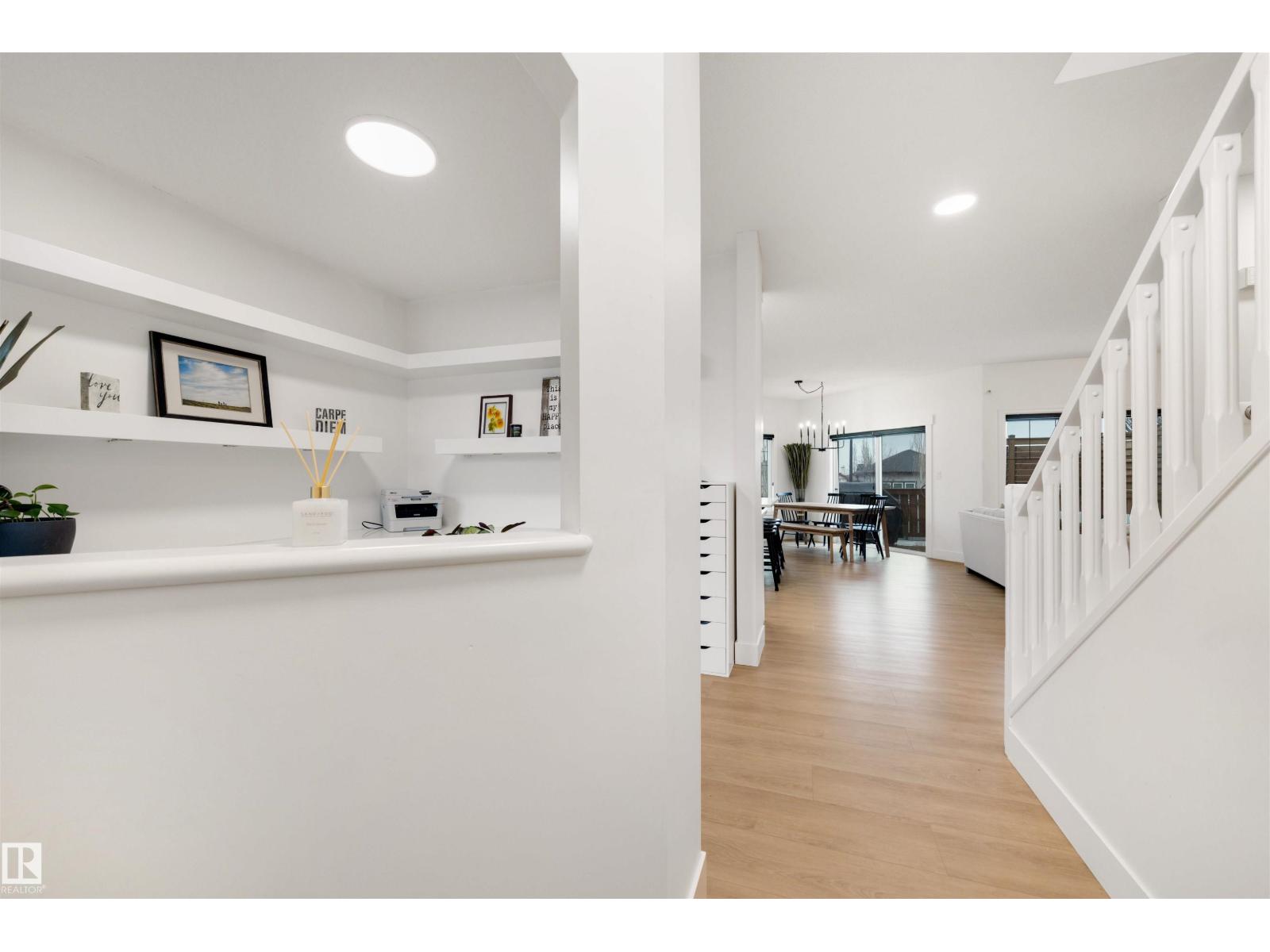 Additional image 3 of 1322 Malone Place NW, Edmonton, AB, T6R0G6