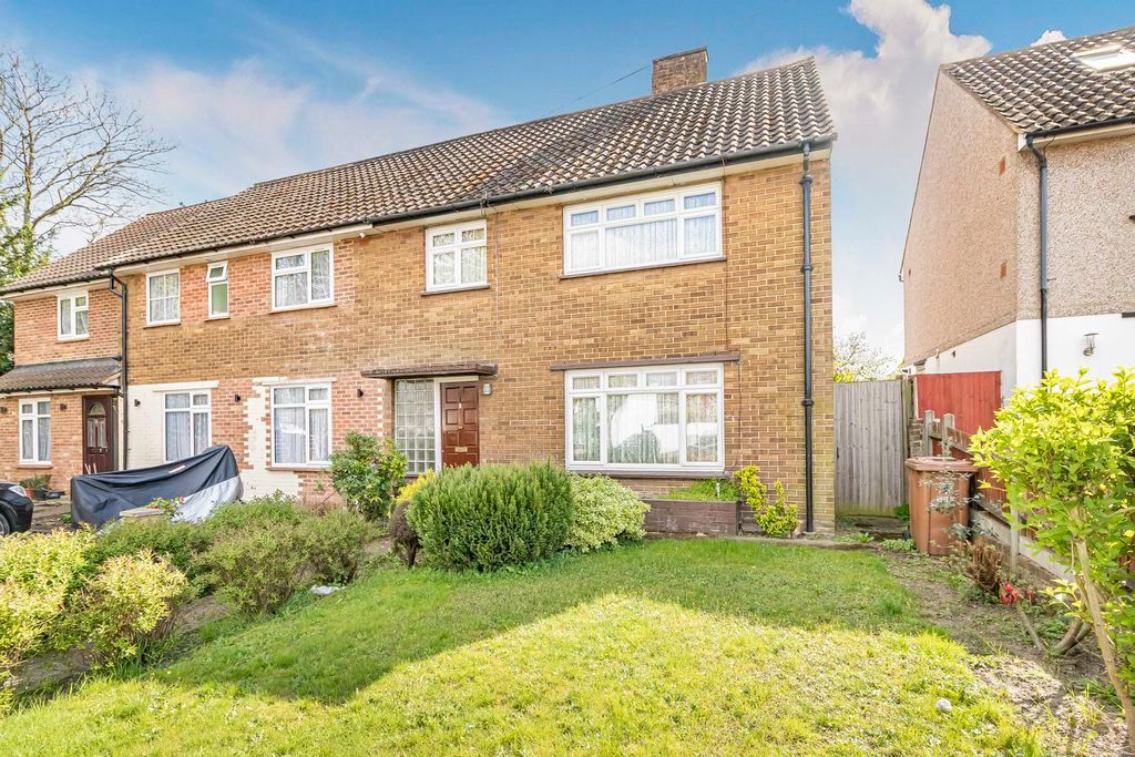 3 bed semi-detached house for saleHurst Road, Bexley DA5