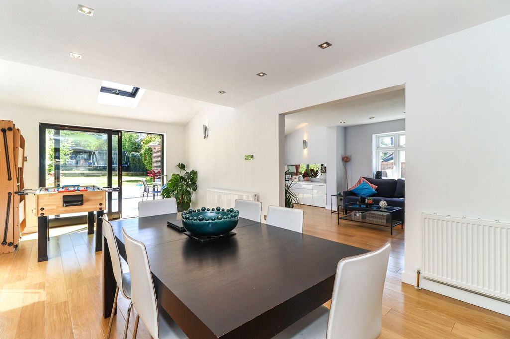 Additional image 6 of 5 bed property for saleAbbots Road, Abbots Langley WD5