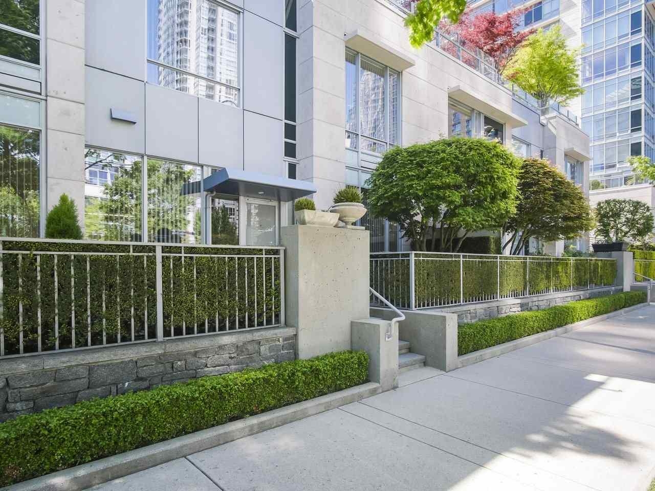 410 Beach Crescent, Vancouver, BC, V6Z 3E9