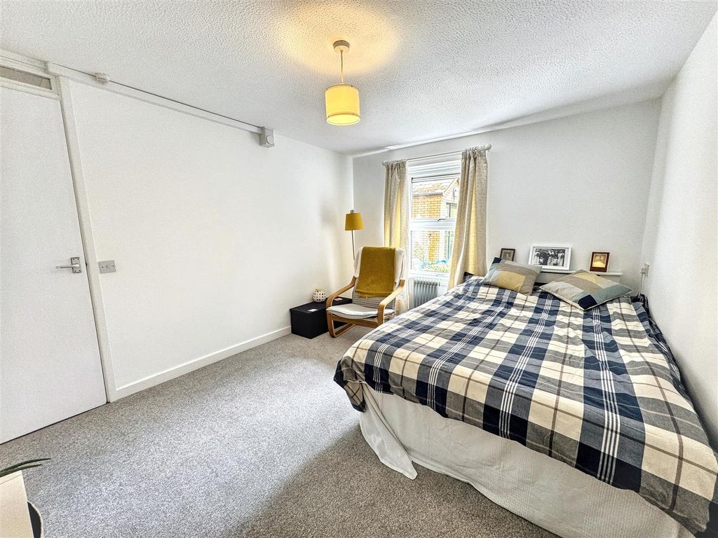 Additional image 3 of 2 bed flat for saleCwrt Pencraig, Newport NP20