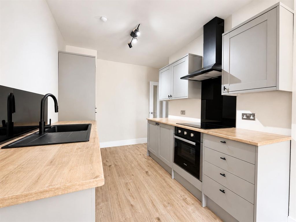 Additional image 4 of 2 bed semi-detached house for saleEast Avenue, Uddingston, Glasgow G71