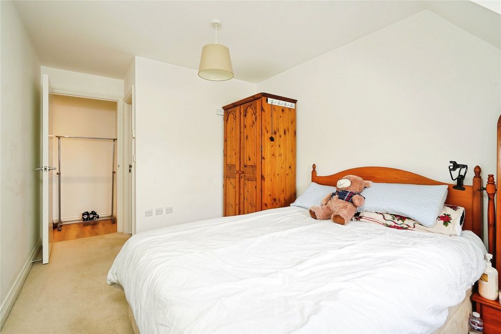 Additional image 9 of 2 bed flat for saleWesley Lane, Bicester, Oxfordshire OX26