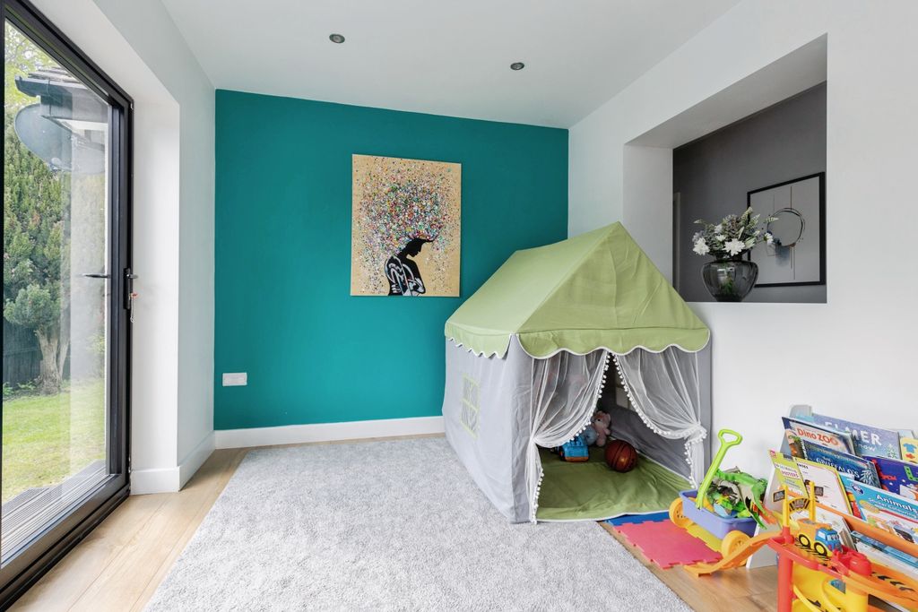 Additional image 9 of 3 bed detached bungalow for salePark Lane, Castle Donington DE74