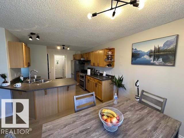 Additional image 6 of 9806 179 Avenue NW, Edmonton, AB, T5X6A6
