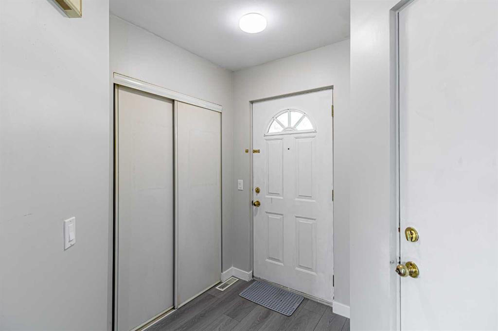 Additional image 3 of 165 Sandpiper Lane NW, Calgary, AB, T3K4L7
