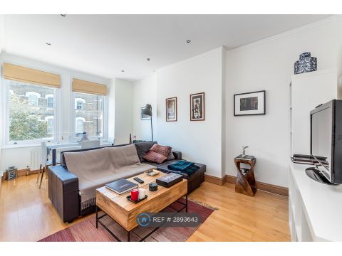 Carlingford Road, London NW3