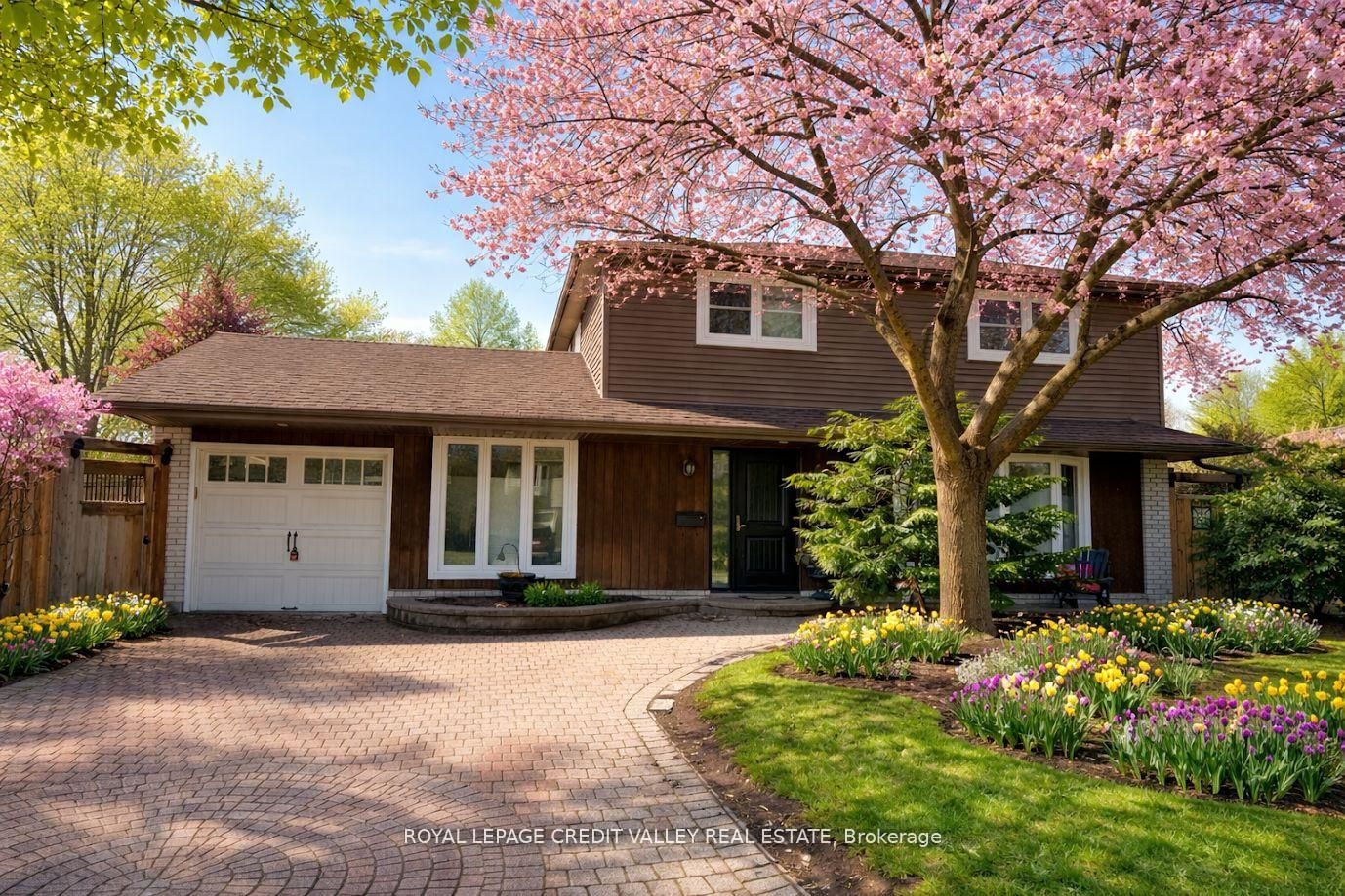 36 Lockton Crescent, Brampton, ON, L6W 1C3