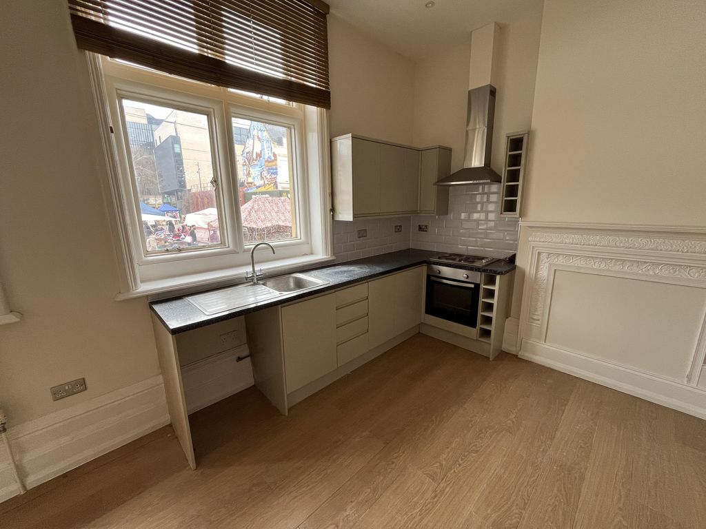Additional image 6 of 5 bed flat for saleFlats 38, 39 & 40, 44-48 East Street, Barking, Greater London IG11