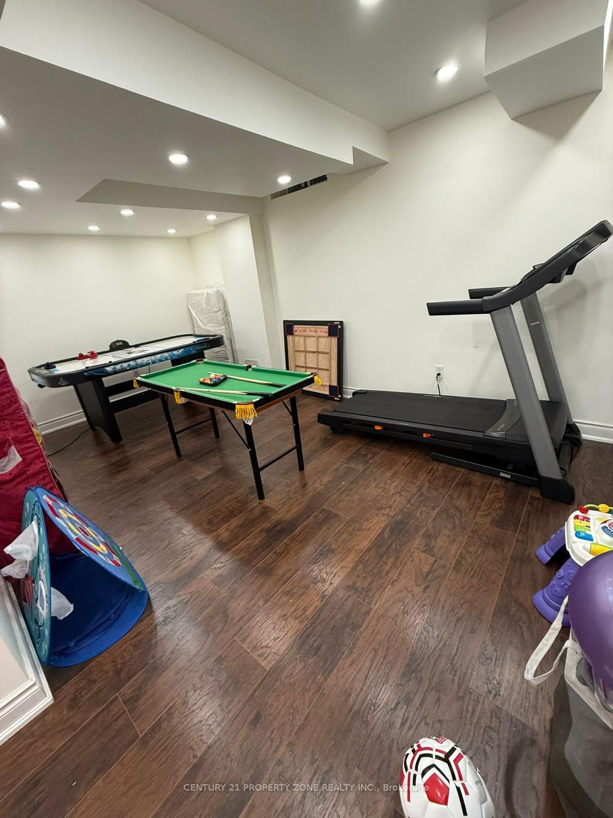 Additional image 5 of 321 Aspendale Crescent, Mississauga, ON, L5W 0E7