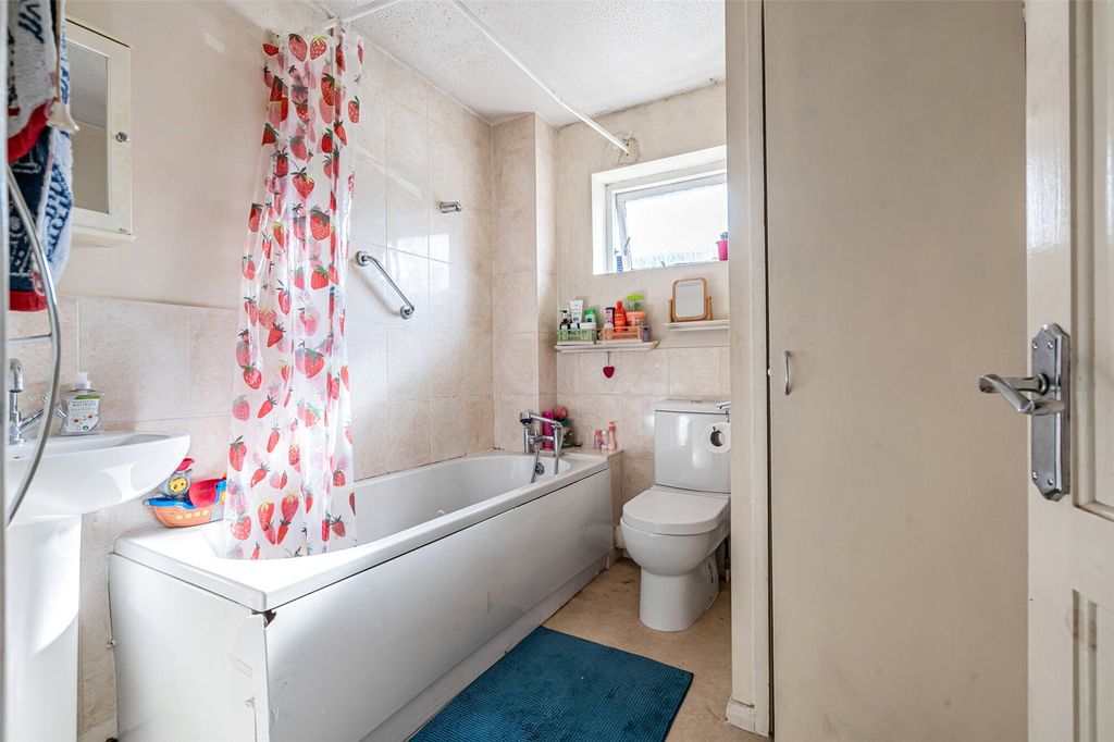 Additional image 8 of 1 bed end terrace house for saleNethercote Avenue, Woking, Surrey GU21
