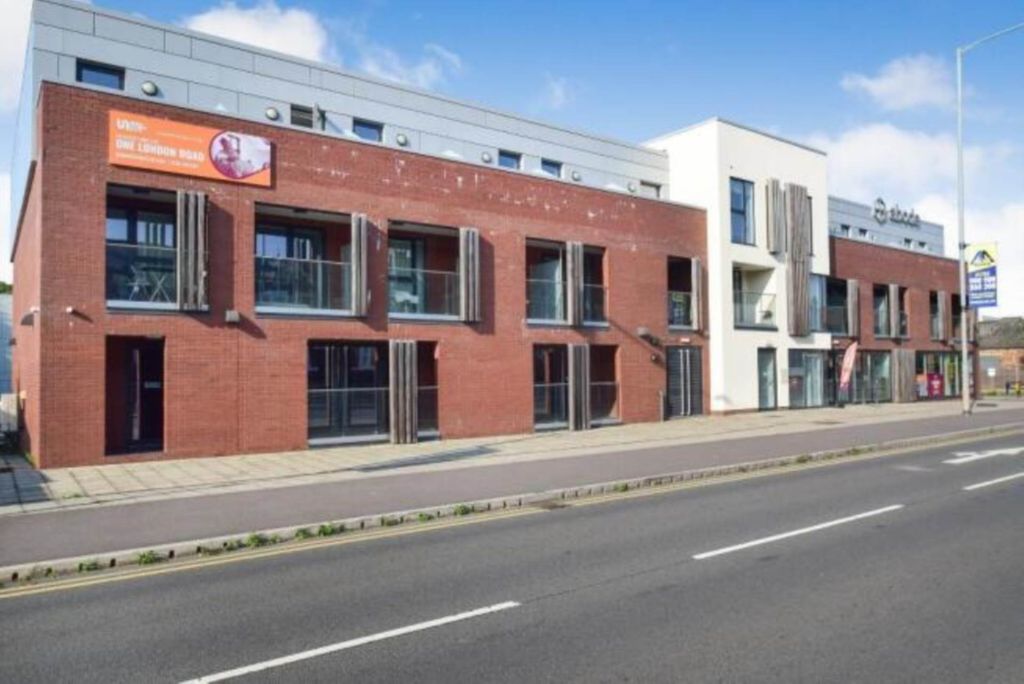 1 bed flat for saleLondon Road, Newcastle Under Lyme ST5