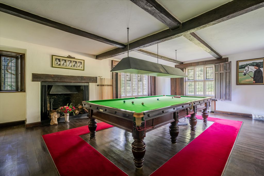 Additional image 6 of 7 bed detached house for saleChertsey Road, Windlesham, Surrey GU20