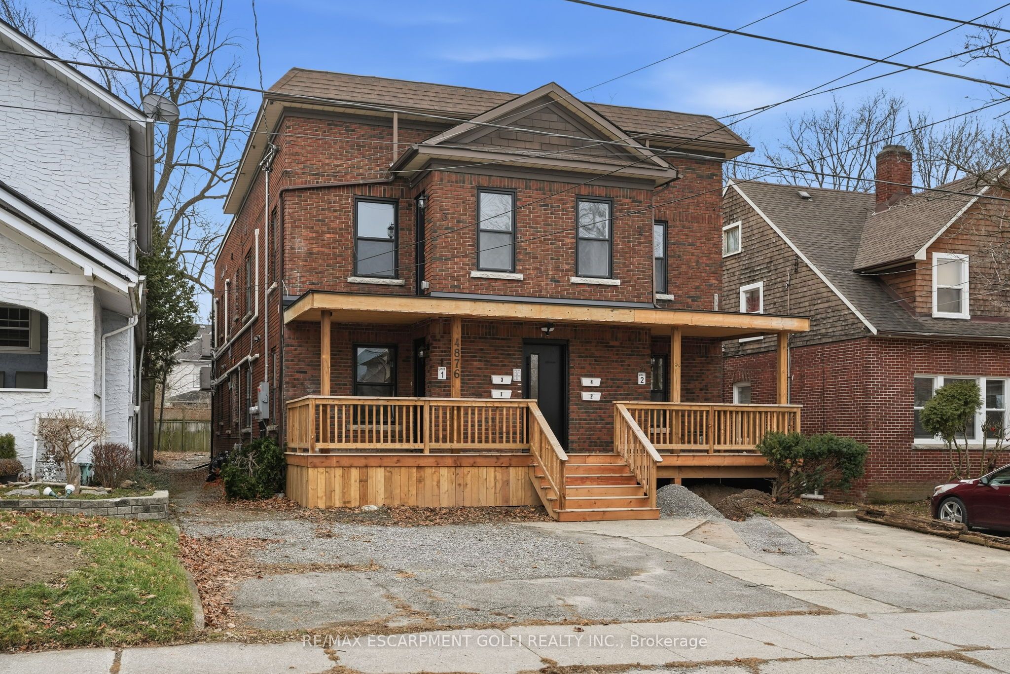 1-4876 Simcoe Street, Niagara Falls, ON, L2E 1V9