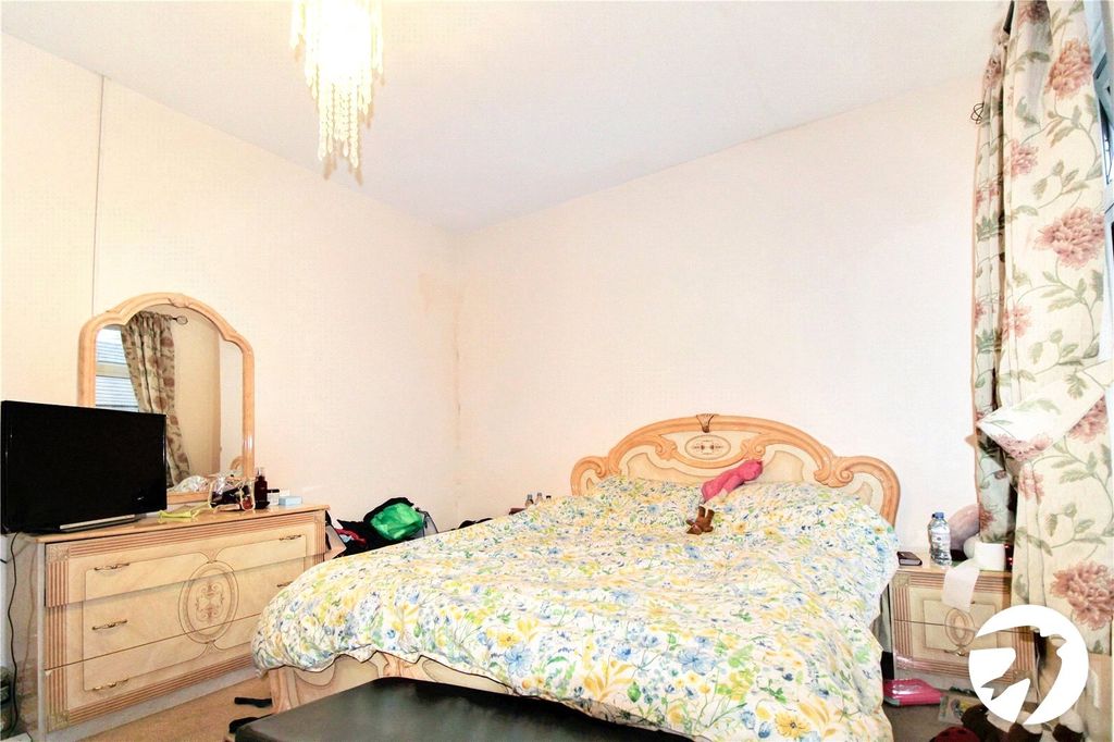 Additional image 6 of 4 bed terraced house for saleSutherland Road, Belvedere DA17