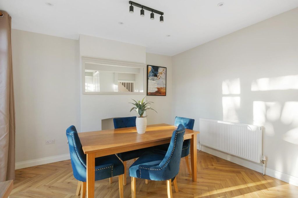 Additional image 14 of 3 bed terraced house for saleAviemore Way, Beckenham BR3