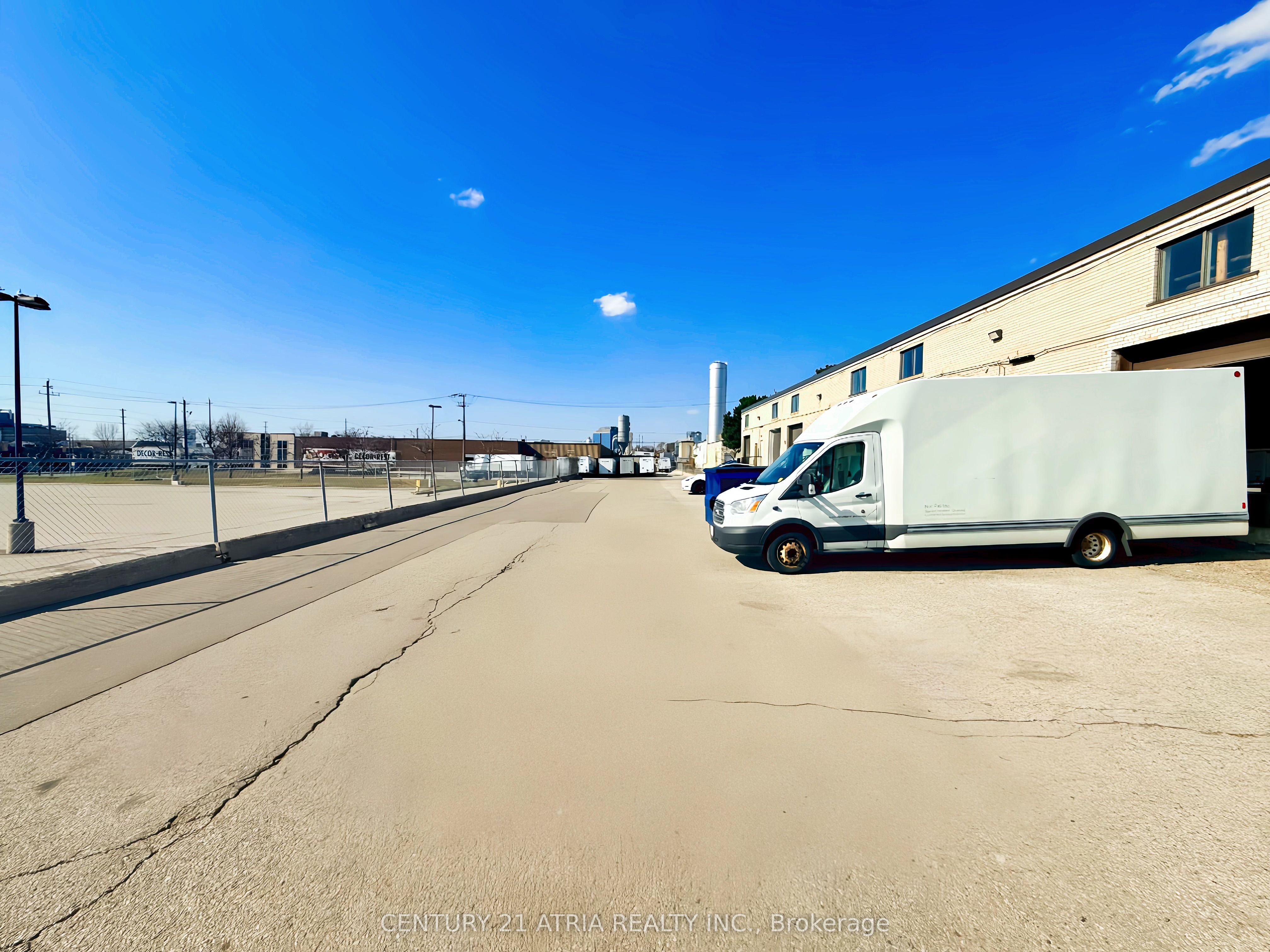 Additional image 2 of 7-8-135 Ormont Drive, Toronto, ON, M9L 1N6