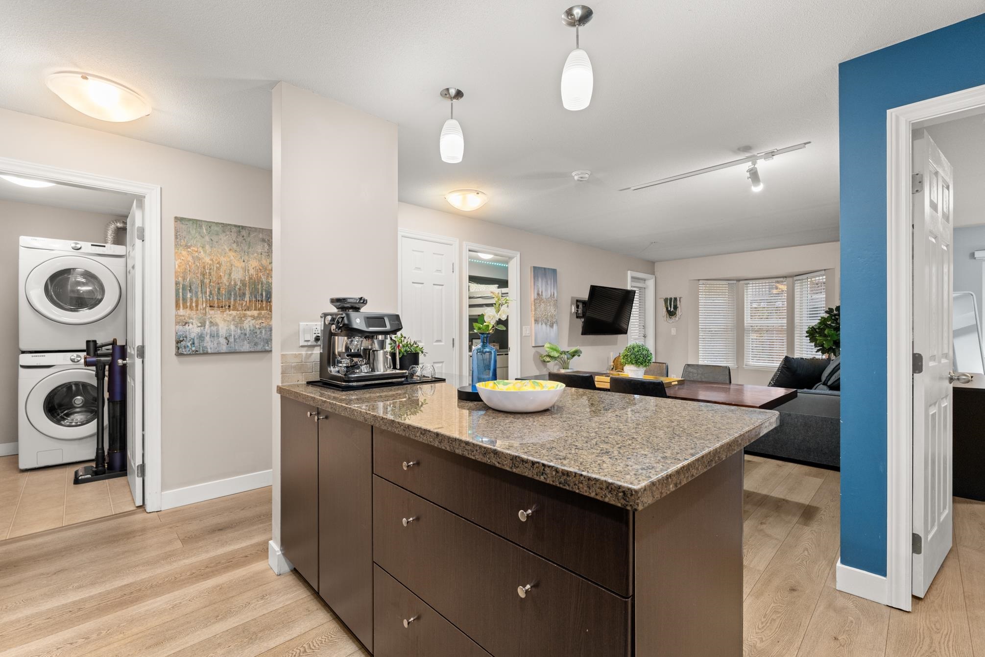 204-5454 198 Street, Langley, BC, V3A 1G2