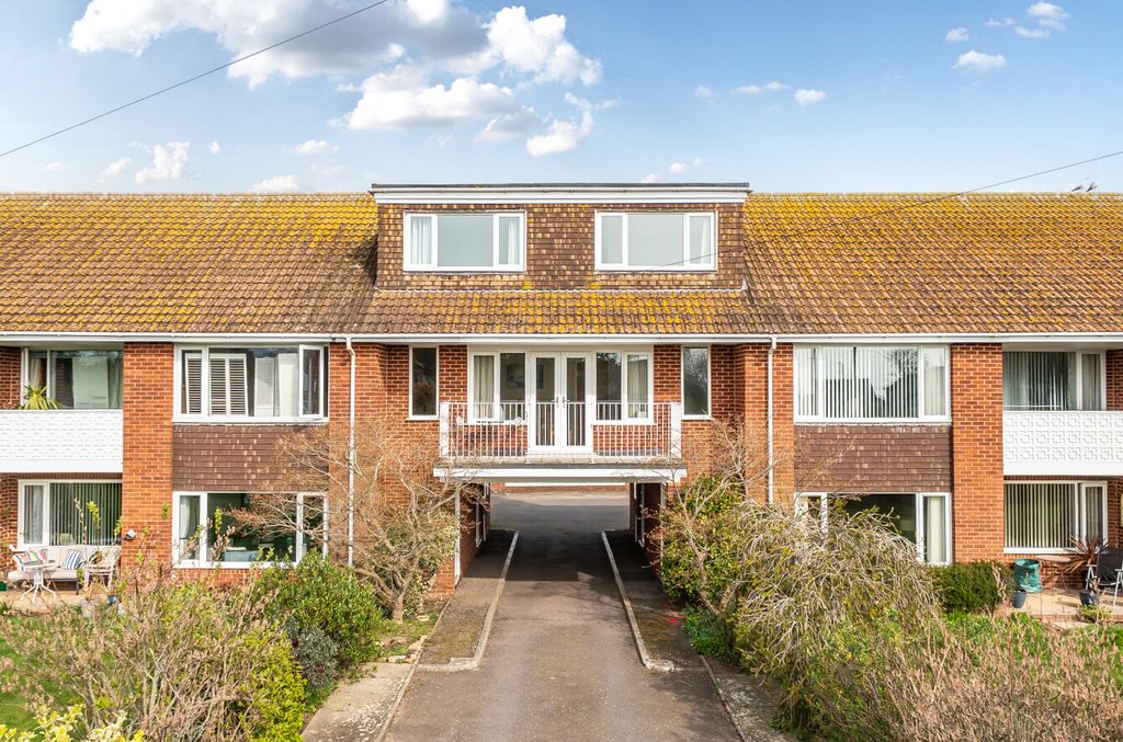 3 bed flat for saleRaleigh Road, Budleigh Salterton, Devon EX9