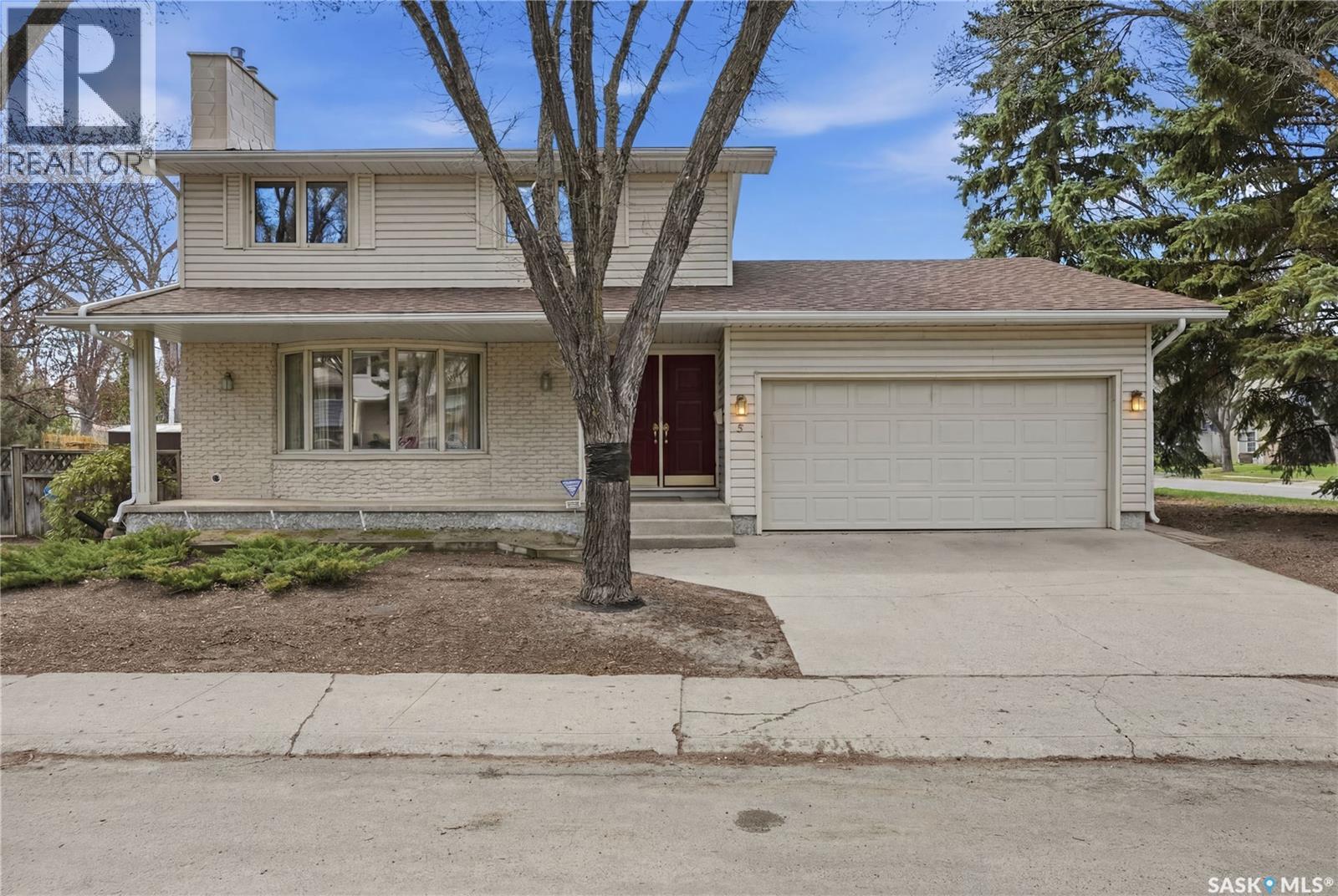 2 Culliton CRESCENT