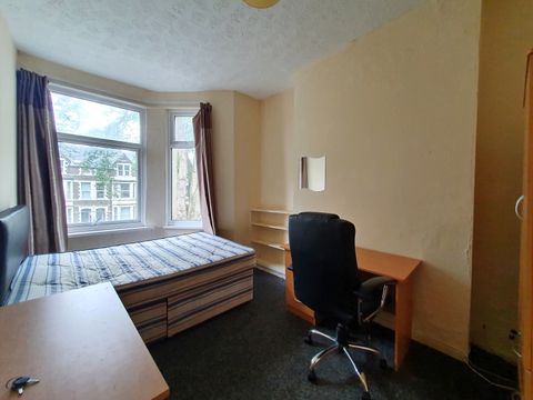 Llanbleddian Gardens F2, Cathays, Cardiff CF24