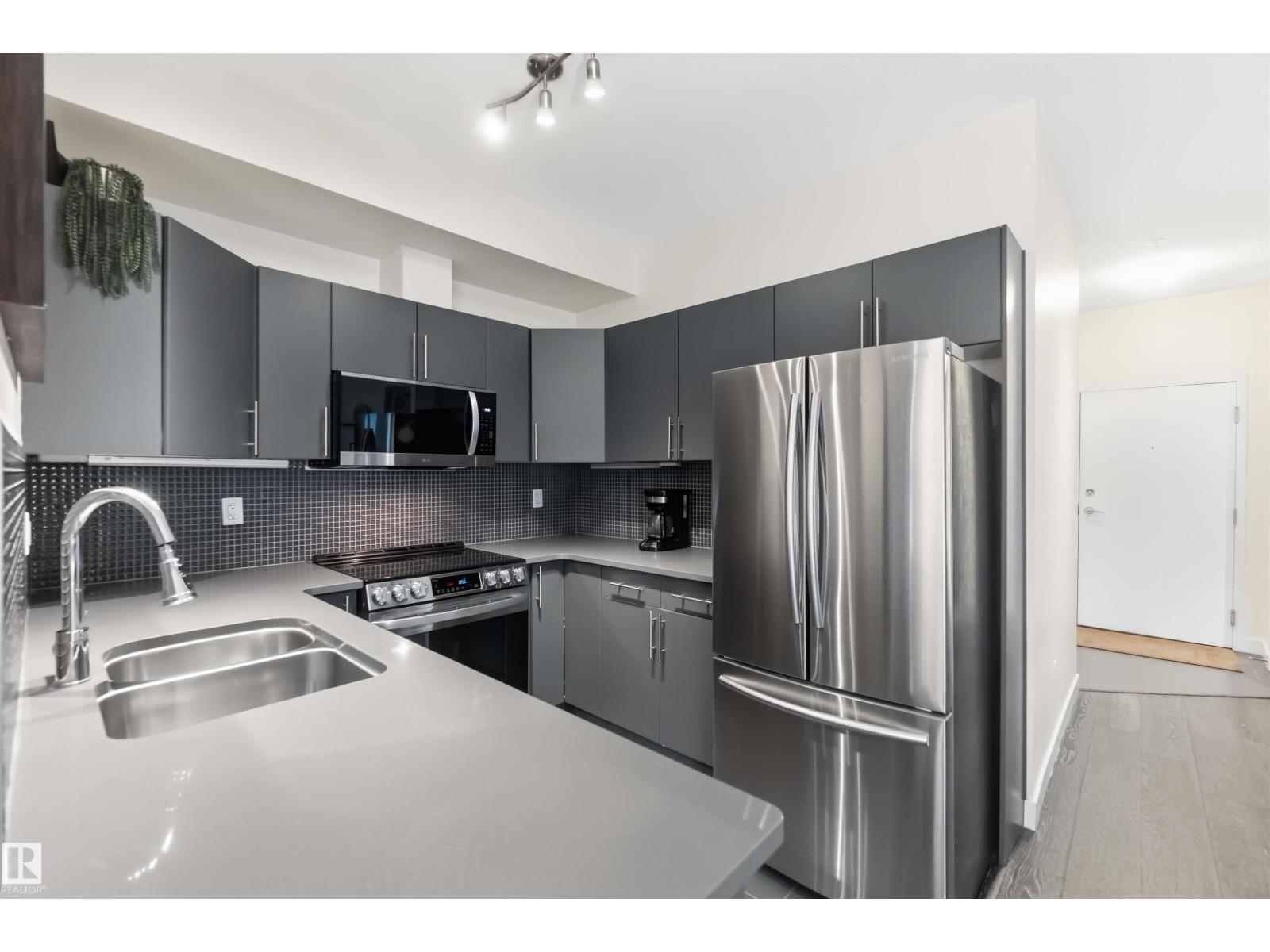 Additional image 4 of 114-10611 117 Street NW, Edmonton, AB, T5H0G6