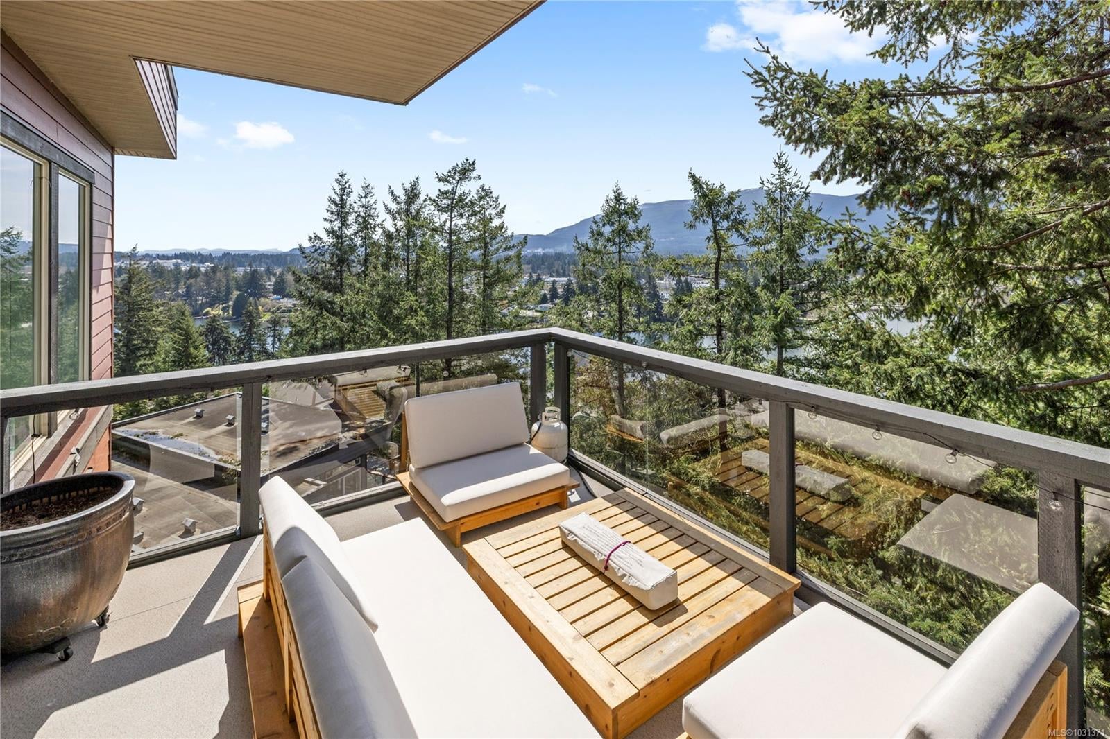 Additional image 2 of 340 Summit Drive, Nanaimo, BC, V9T 5R2