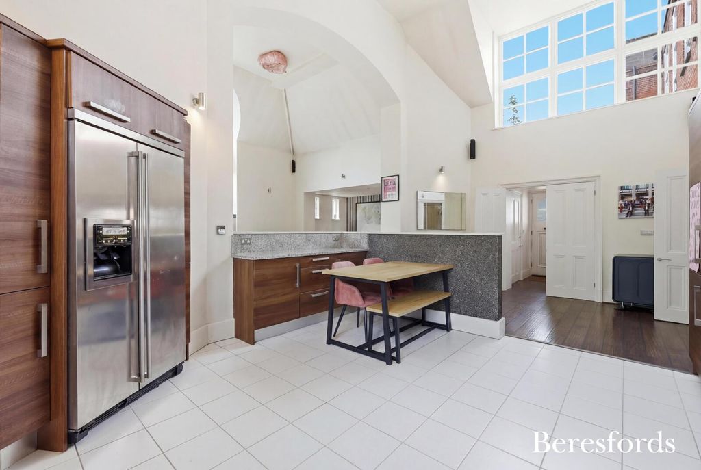 Additional image 8 of 3 bed flat for saleAcademy Square, Gidea Park RM2