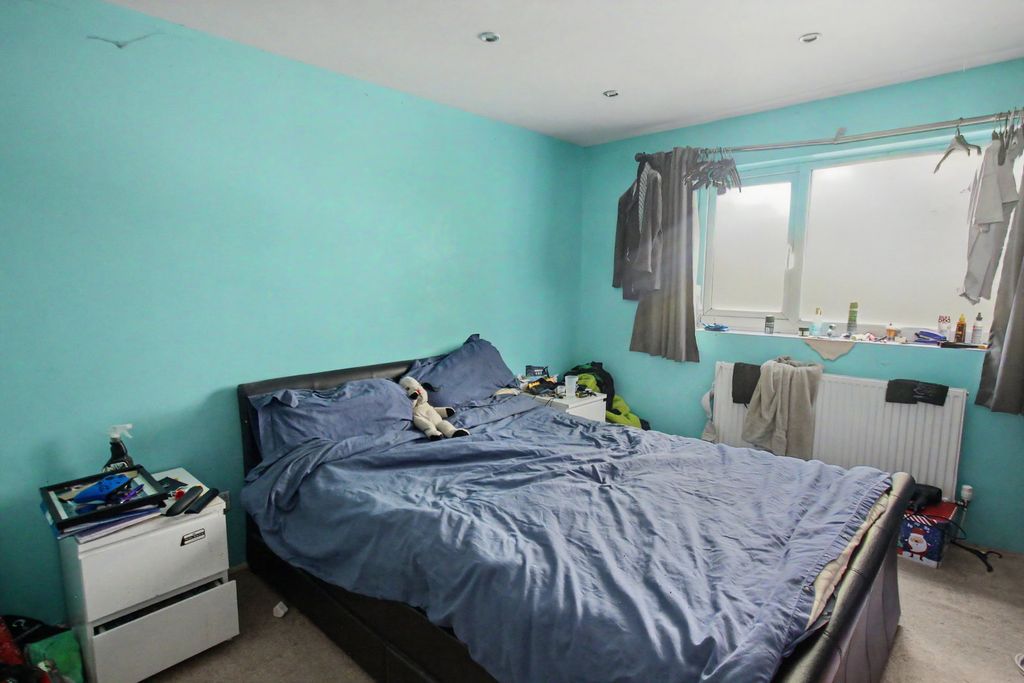 Additional image 7 of 4 bed semi-detached house for saleConway Court, Hendredenny, Caerphilly CF83