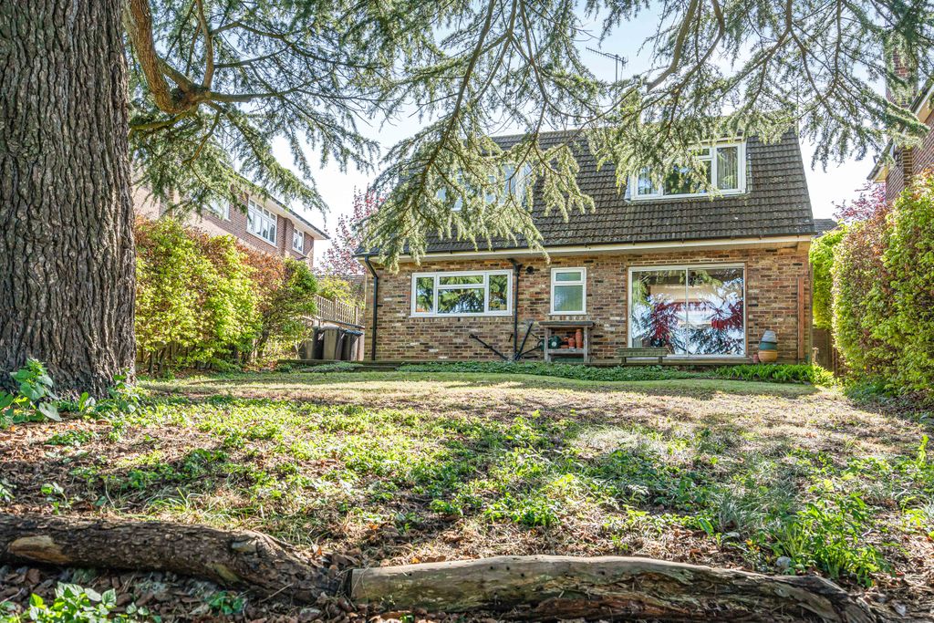 Additional image 12 of 3 bed detached house for saleCedar Way, Berkhamsted HP4