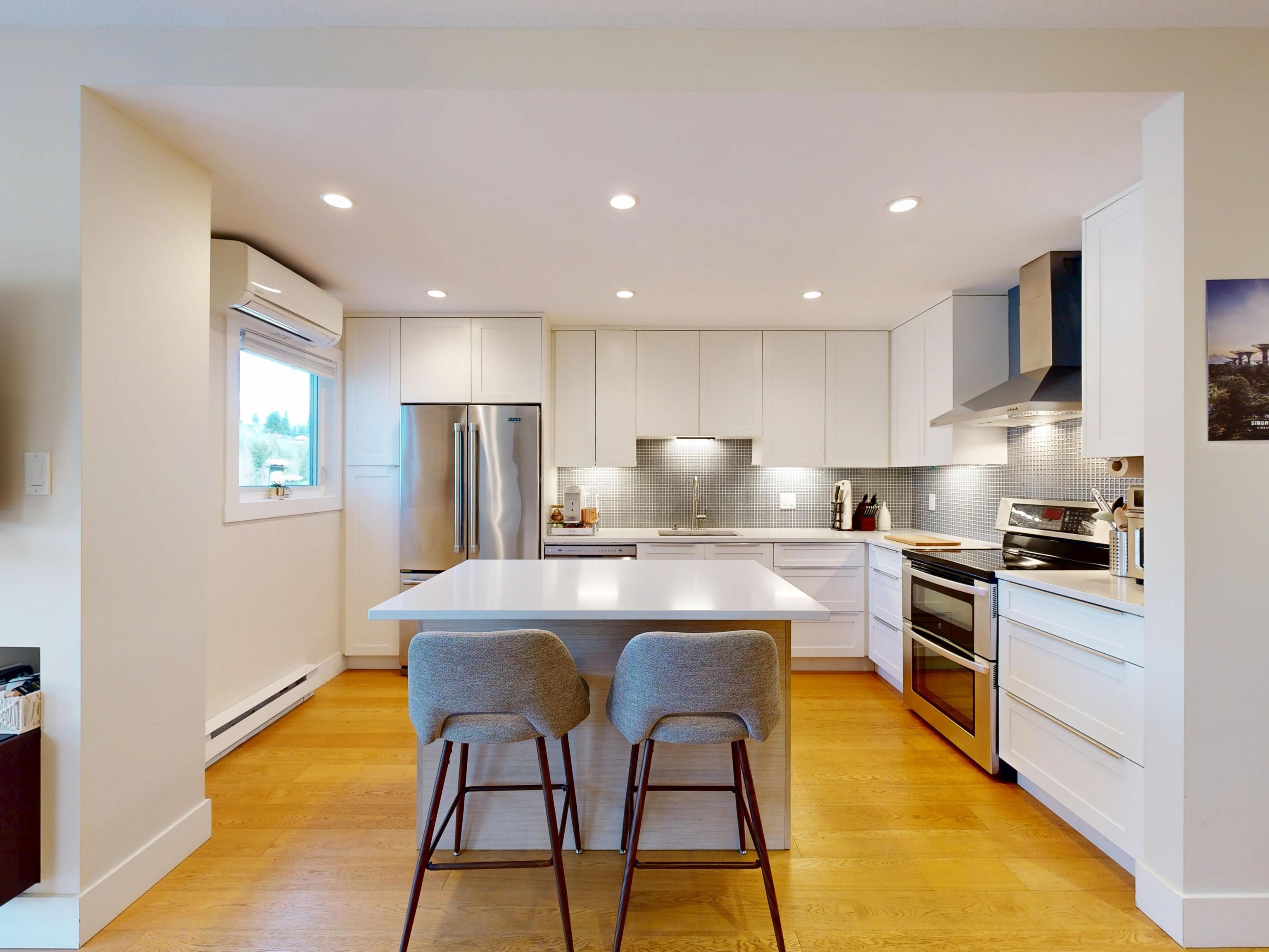 Additional image 4 of 304-1528 Bowser Avenue, North Vancouver, BC, V7P 2Y3