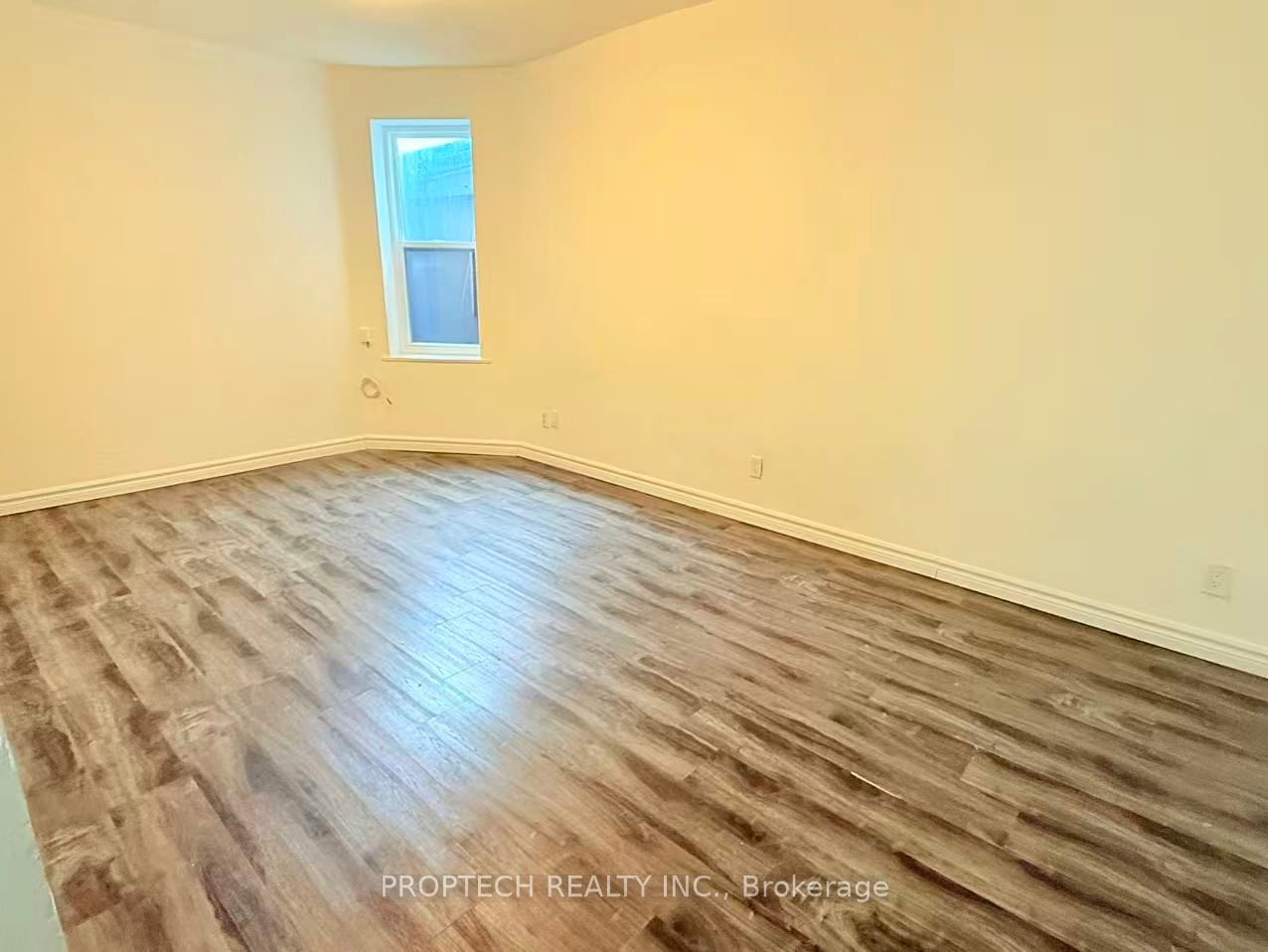 Additional image 4 of 2-373 Broadview Avenue, Toronto, ON, M4K 2M7