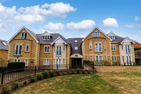 Slades Hill, Enfield, Middlesex EN2