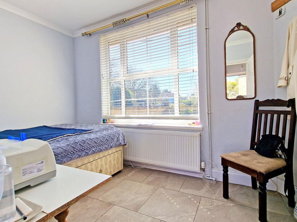 Additional image 22 of 6 bed detached house for saleFringford Road, Caversfield, Bicester OX27
