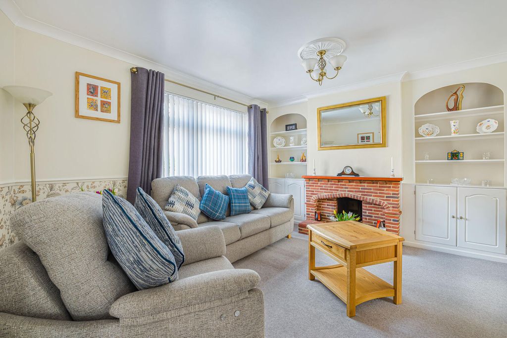 Additional image 2 of 4 bed semi-detached house for saleCold Blow Crescent, Bexley DA5