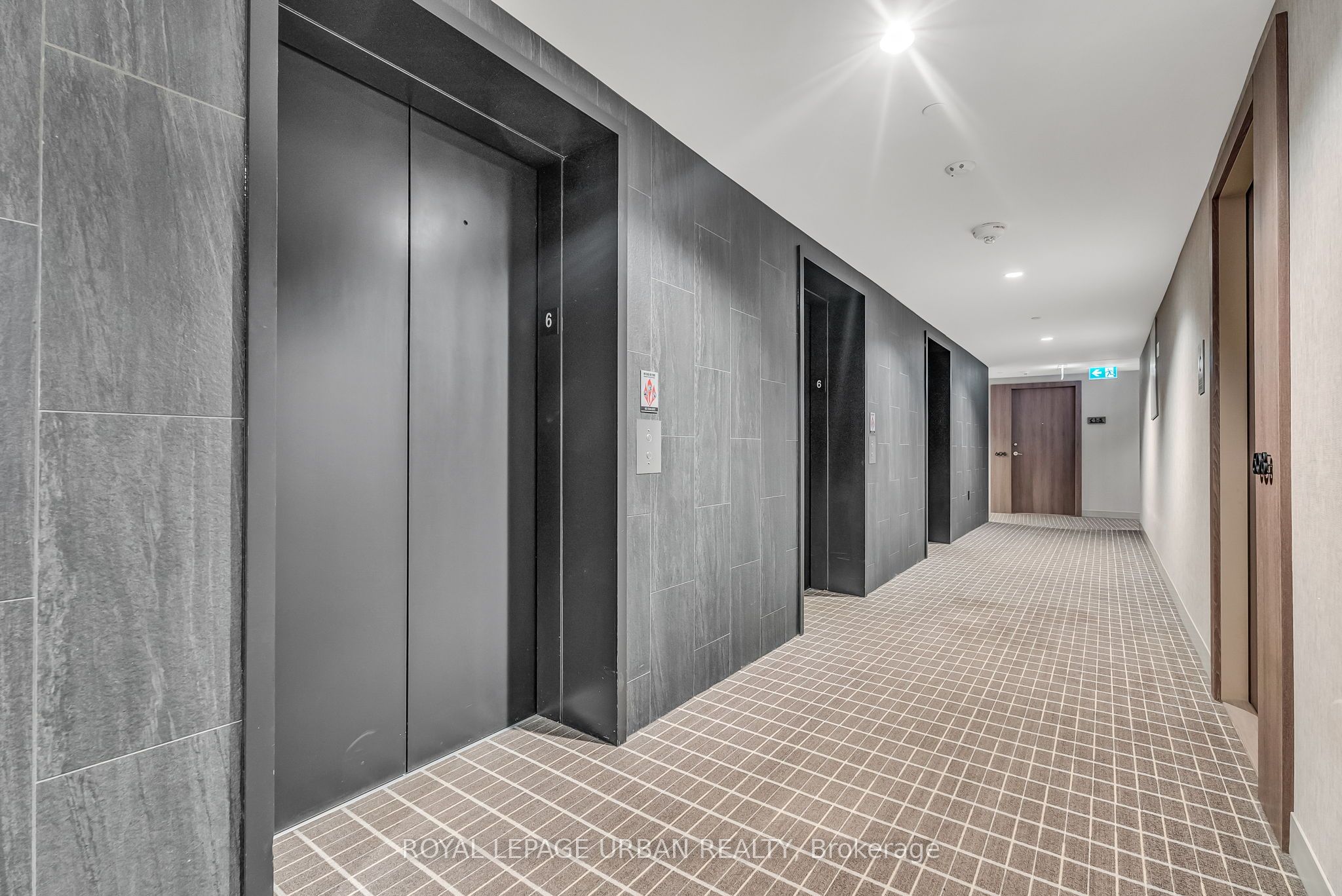 Additional image 4 of 611-27 Bathurst Street, Toronto, ON, M5V 0R1