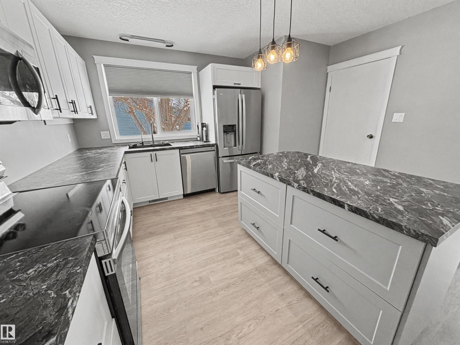 Additional image 4 of 4110 48 Street, Bonnyville Town, AB, T9N1P4