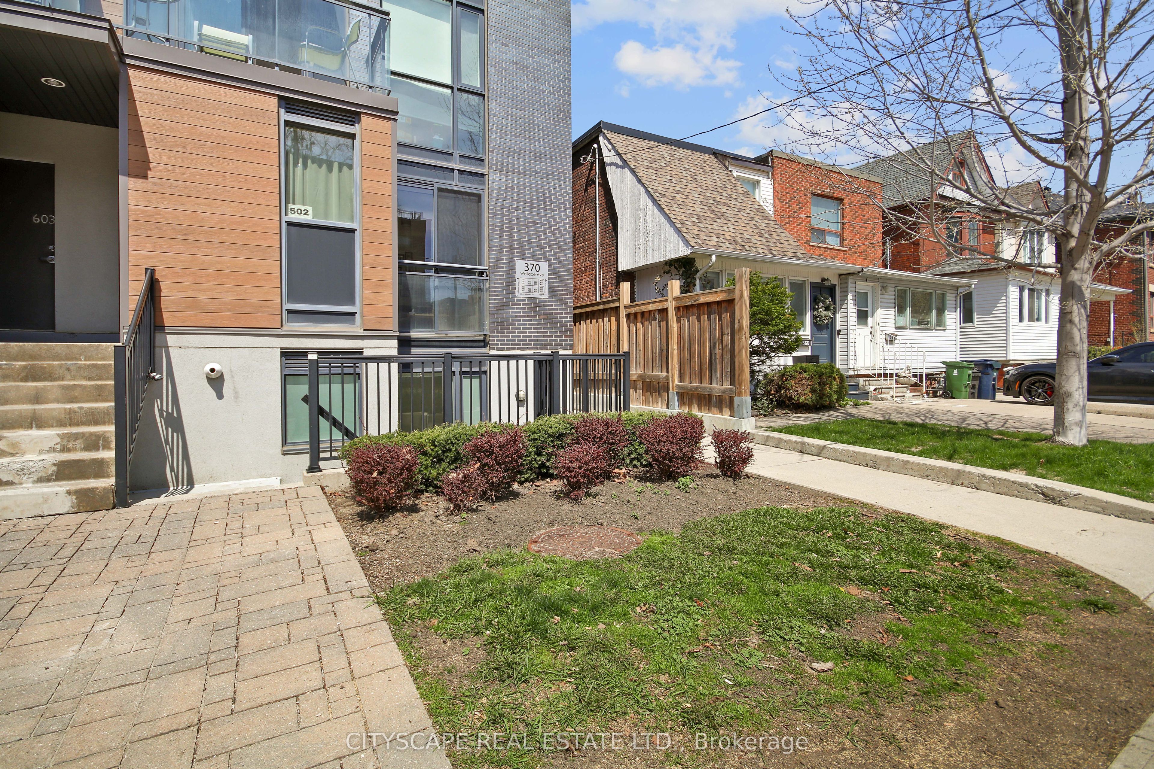 Additional image 3 of 501-370 Wallace Avenue, Toronto, ON, M6P 3P5
