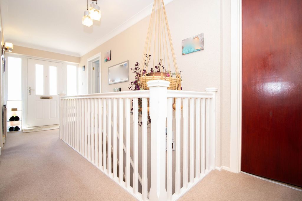 Additional image 11 of 4 bed terraced house for saleOn The Hill, Carpenders Park, Watford WD19