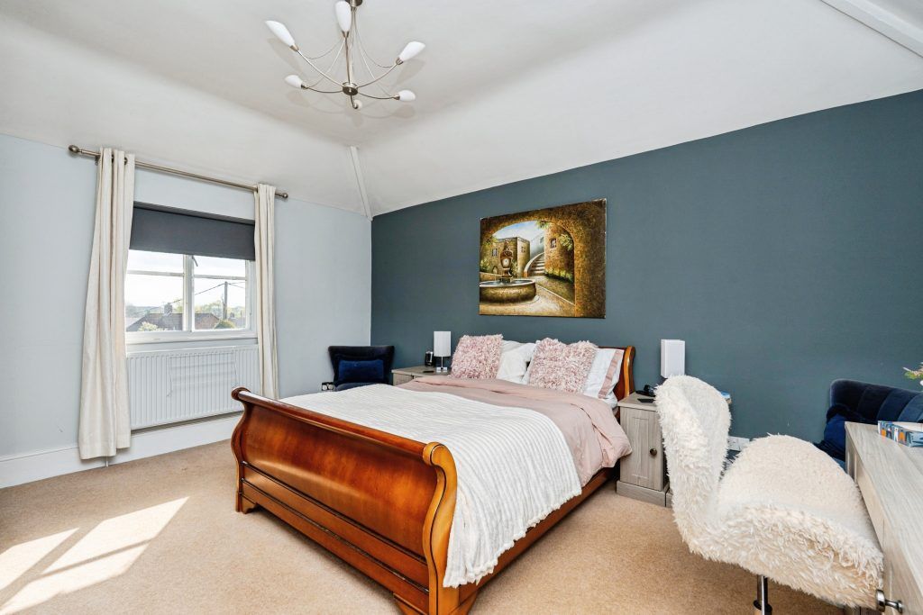 Additional image 13 of 2 bed flat for saleFlat 4 Linden House, Guildford Road, Billingshurst RH14