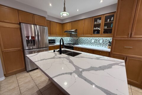 Additional image 7 of B1-11 Barden Crescent, Ajax, ON, L1Z 2A8