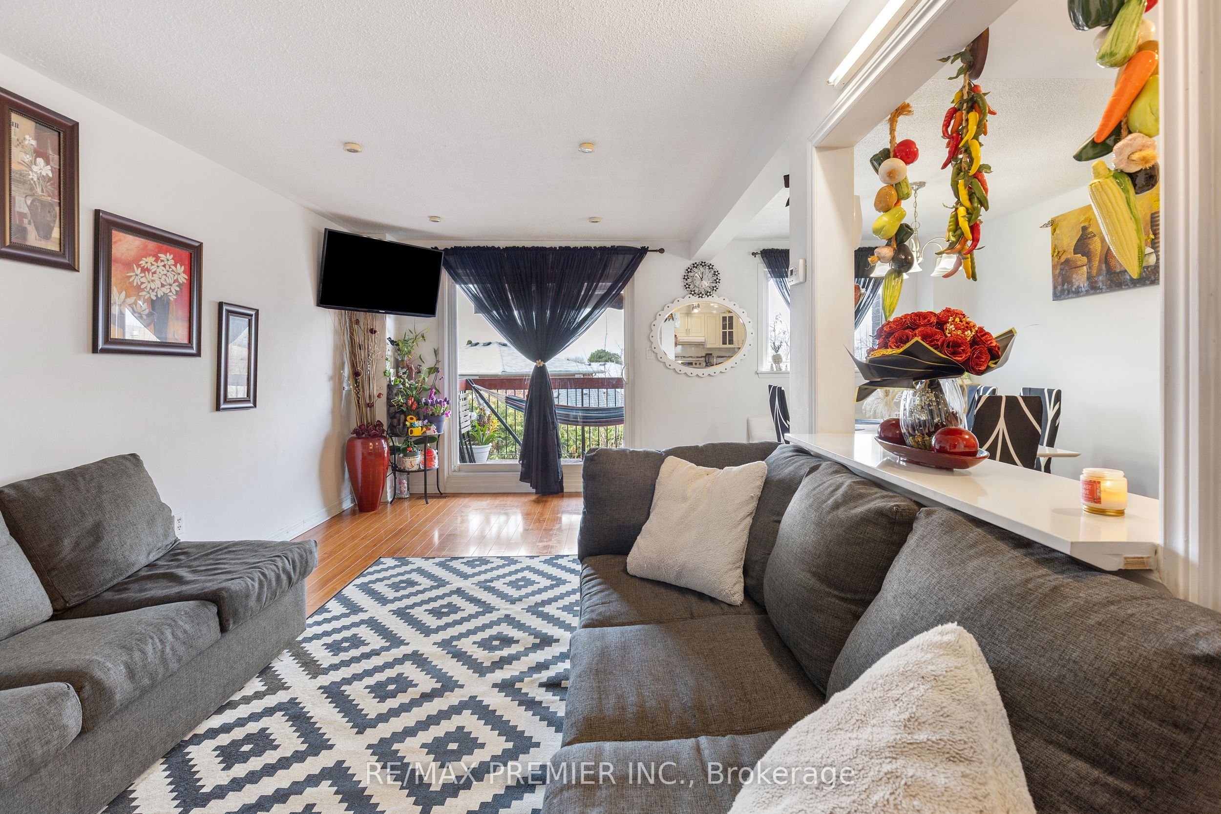 Additional image 4 of 19-42 San Marino Way, Toronto, ON, M3N 2Y3