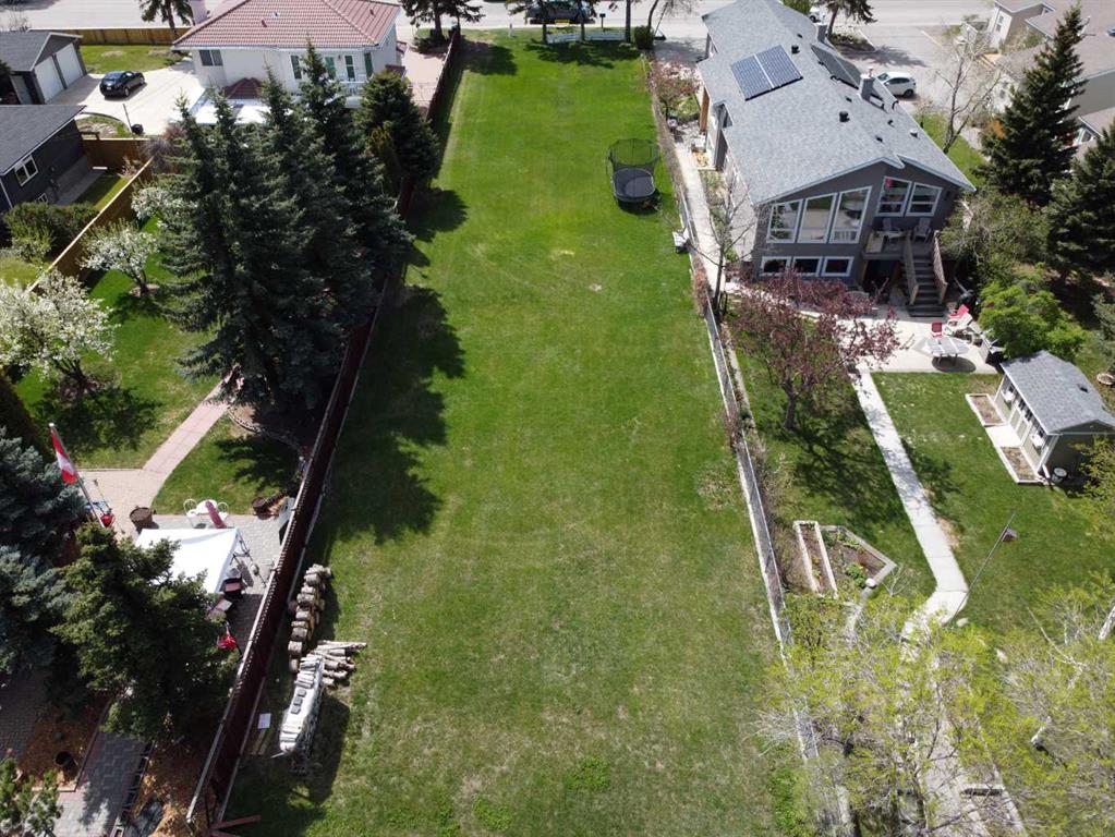 Additional image 2 of 8520 48 Avenue NW, Calgary, AB, T3B2A6