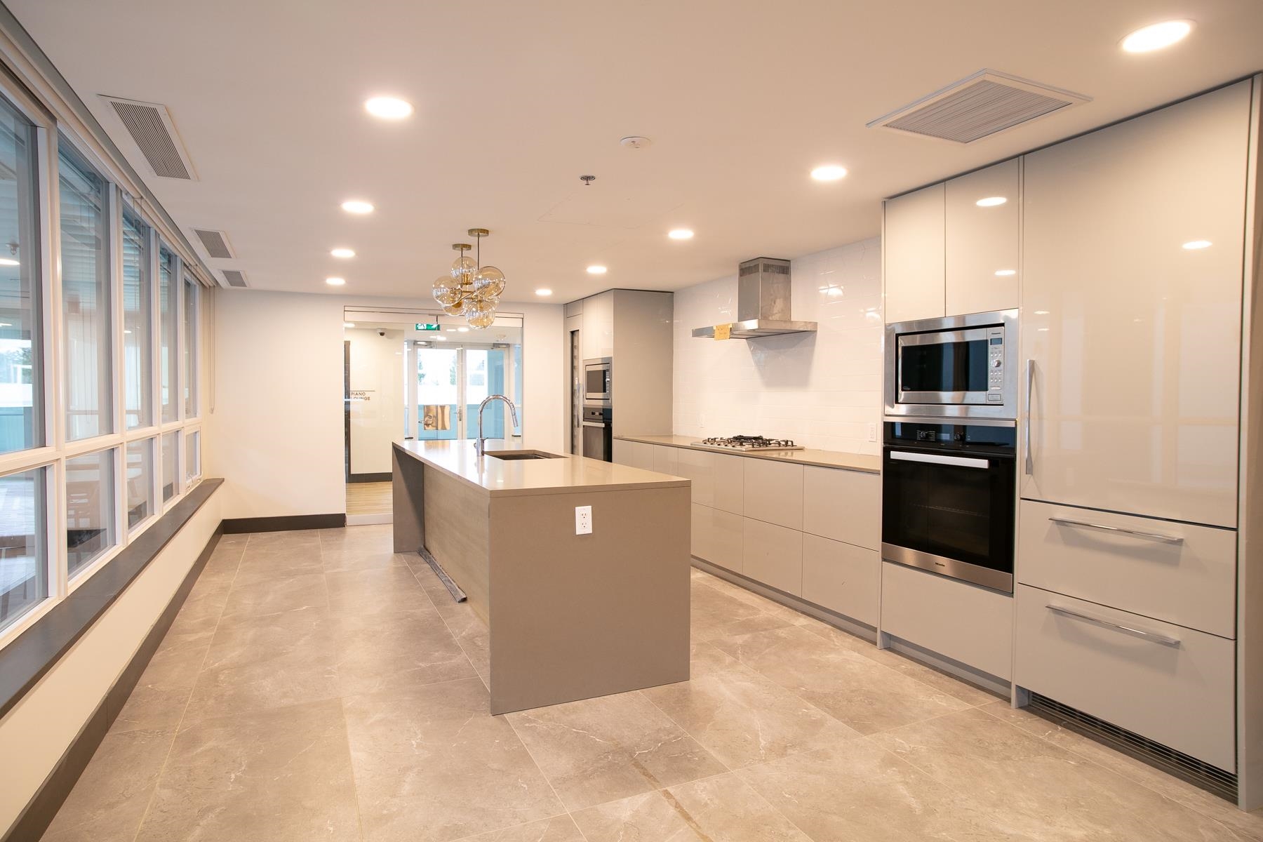Additional image 5 of 306-1675 Lions Gate Lane, North Vancouver, BC, V7P 3B4